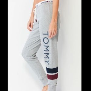 Tommy Hilfiger joggers